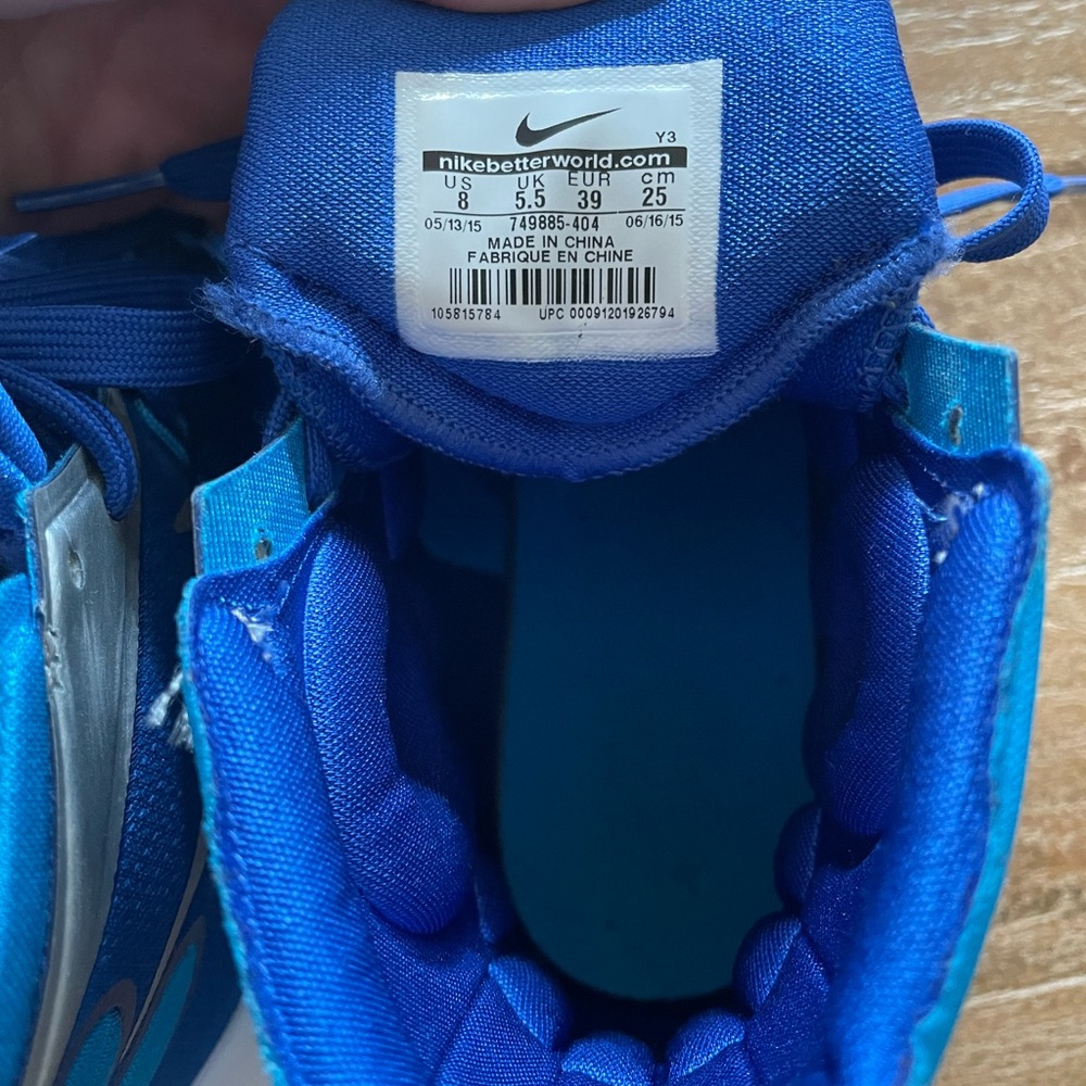 2015 Nike Hyperdunk - image 6